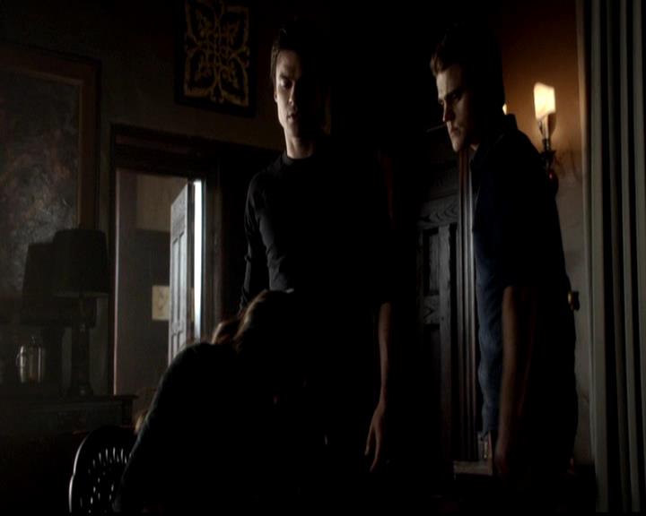 VampireDiariesWorld-dot-org_4x21ShesComeUndone0852.jpg