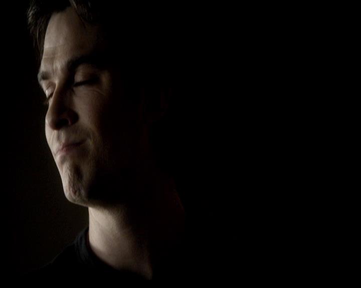 VampireDiariesWorld-dot-org_4x21ShesComeUndone0861.jpg