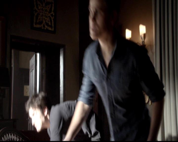 VampireDiariesWorld-dot-org_4x21ShesComeUndone0887.jpg