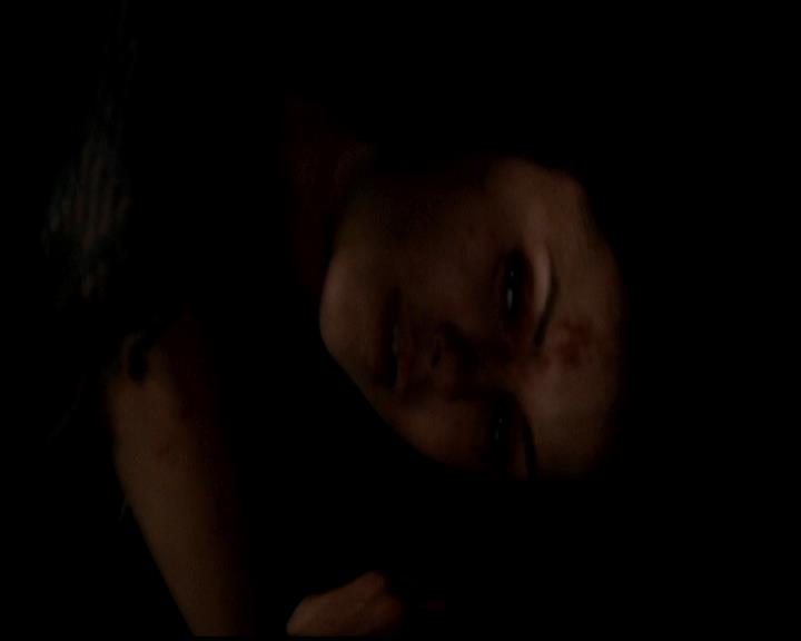 VampireDiariesWorld-dot-org_4x21ShesComeUndone0899.jpg