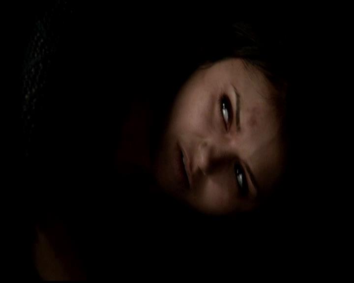 VampireDiariesWorld-dot-org_4x21ShesComeUndone0900.jpg