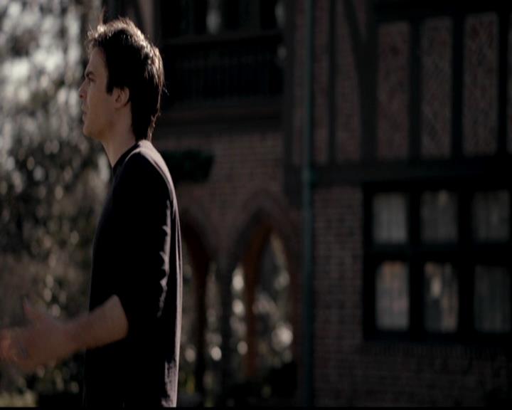 VampireDiariesWorld-dot-org_4x21ShesComeUndone0922.jpg