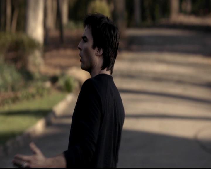 VampireDiariesWorld-dot-org_4x21ShesComeUndone0923.jpg