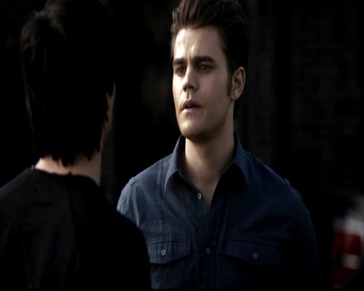 VampireDiariesWorld-dot-org_4x21ShesComeUndone0941.jpg