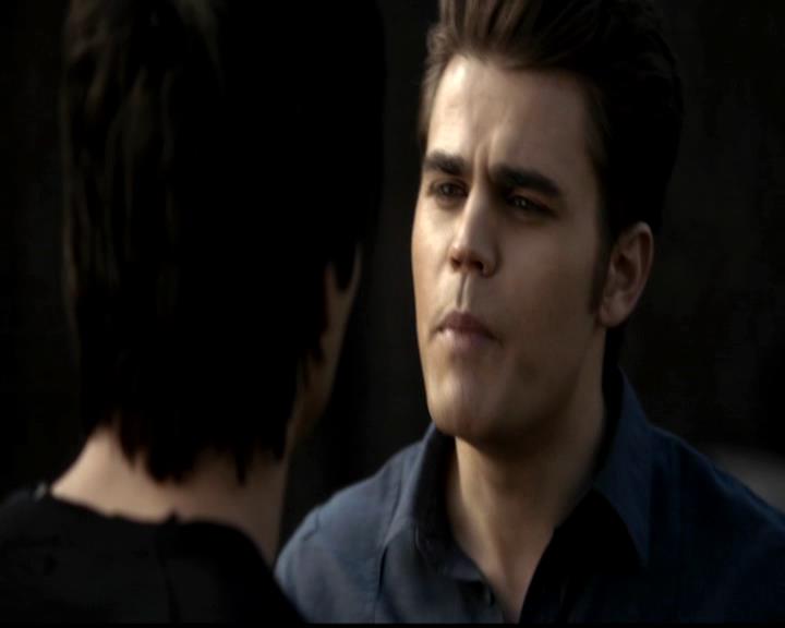 VampireDiariesWorld-dot-org_4x21ShesComeUndone0960.jpg