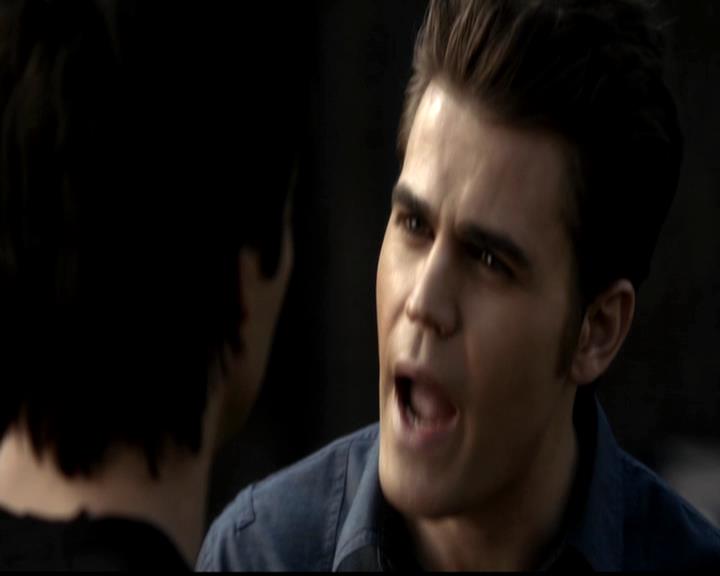 VampireDiariesWorld-dot-org_4x21ShesComeUndone0965.jpg