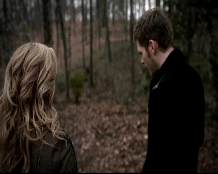 VampireDiariesWorld-dot-org_4x21ShesComeUndone0971.jpg