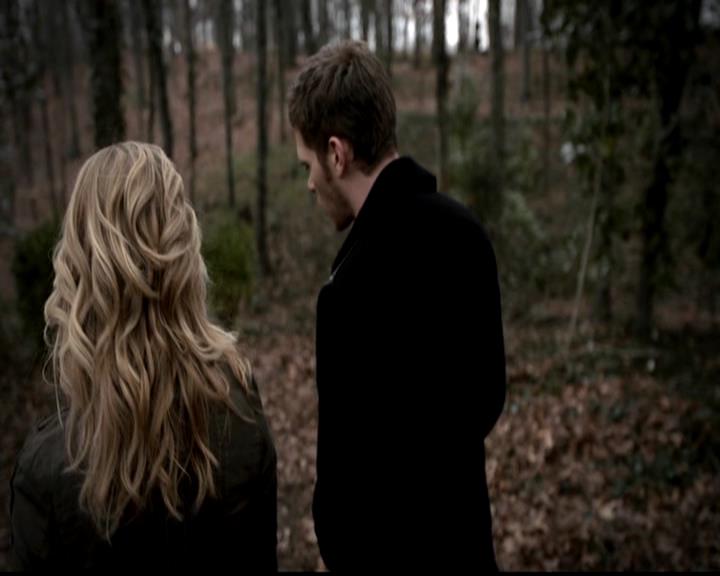 VampireDiariesWorld-dot-org_4x21ShesComeUndone0975.jpg