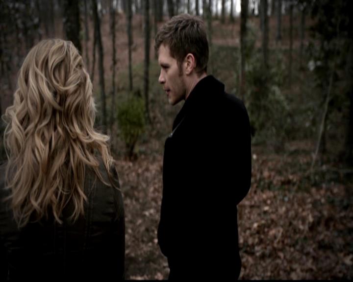 VampireDiariesWorld-dot-org_4x21ShesComeUndone0976.jpg