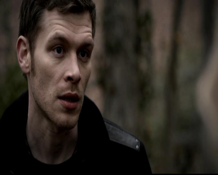 VampireDiariesWorld-dot-org_4x21ShesComeUndone0993.jpg