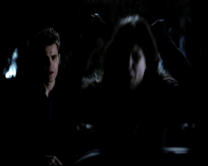 VampireDiariesWorld-dot-org_4x21ShesComeUndone1858.jpg