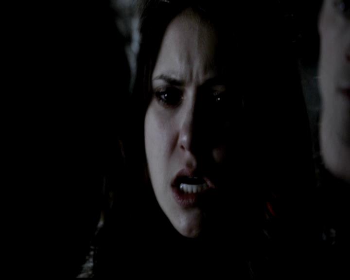 VampireDiariesWorld-dot-org_4x21ShesComeUndone1874.jpg