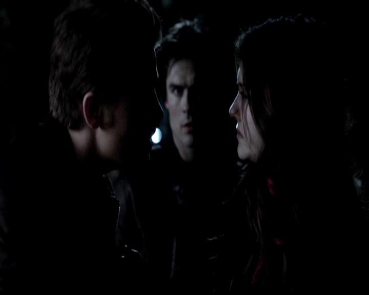 VampireDiariesWorld-dot-org_4x21ShesComeUndone1897.jpg