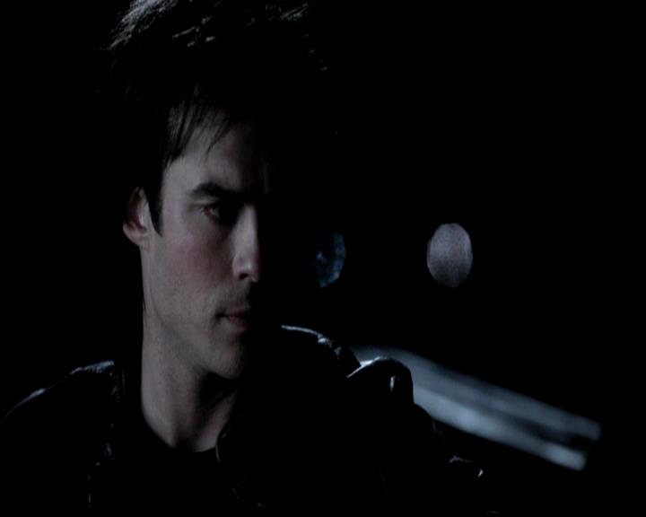 VampireDiariesWorld-dot-org_4x21ShesComeUndone1917.jpg