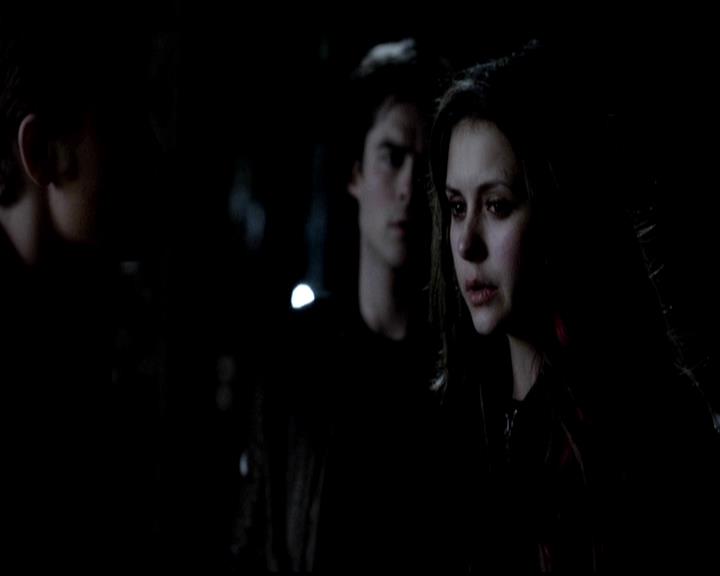 VampireDiariesWorld-dot-org_4x21ShesComeUndone1928.jpg