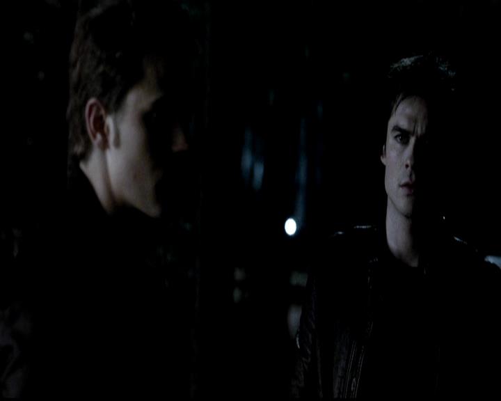 VampireDiariesWorld-dot-org_4x21ShesComeUndone1931.jpg