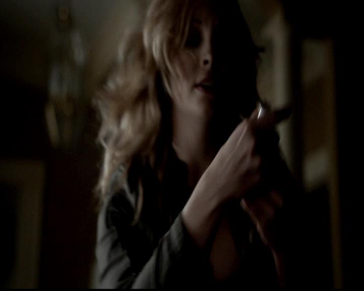 VampireDiariesWorld-dot-org_4x21ShesComeUndone1938.jpg