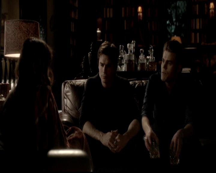 VampireDiariesWorld-dot-org_4x21ShesComeUndone2208.jpg