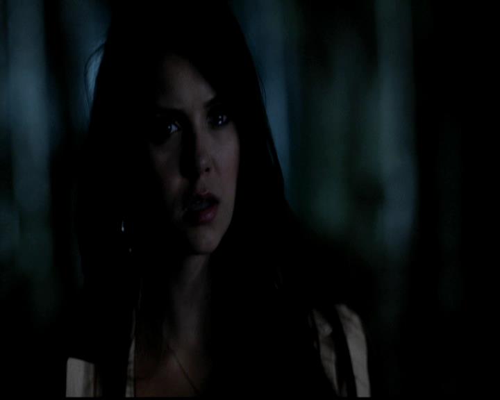 VampireDiariesWorld-dot-org_4x22TheWalkingDead1585.jpg