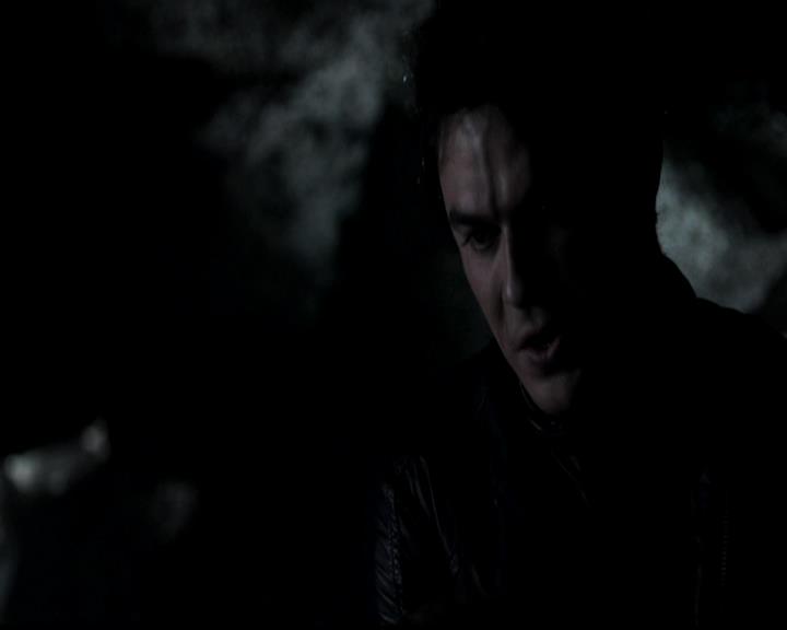 VampireDiariesWorld-dot-org_4x22TheWalkingDead1699.jpg