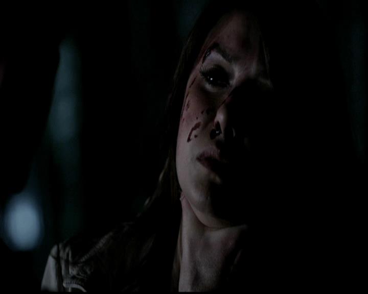 VampireDiariesWorld-dot-org_4x22TheWalkingDead1803.jpg