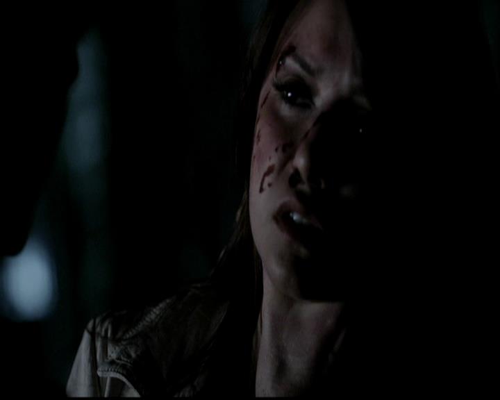 VampireDiariesWorld-dot-org_4x22TheWalkingDead1804.jpg