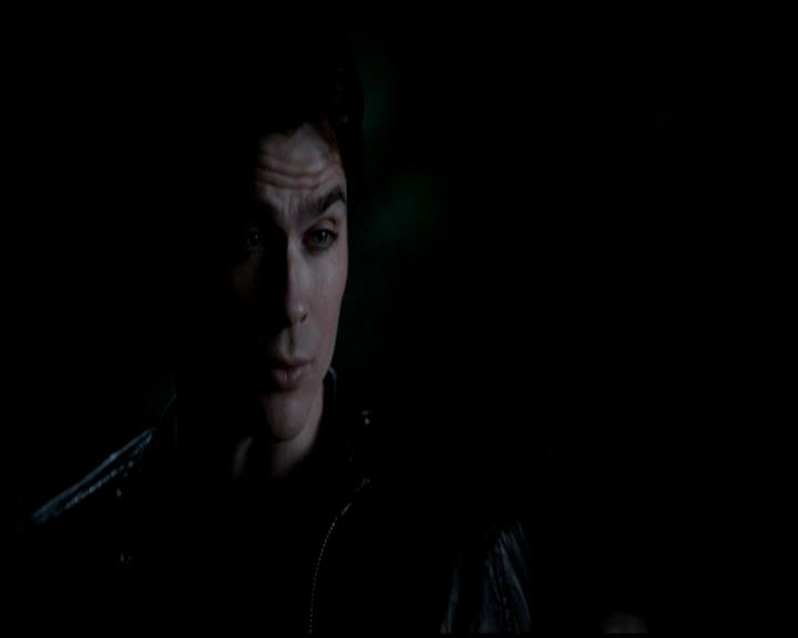 VampireDiariesWorld-dot-org_4x22TheWalkingDead1951.jpg