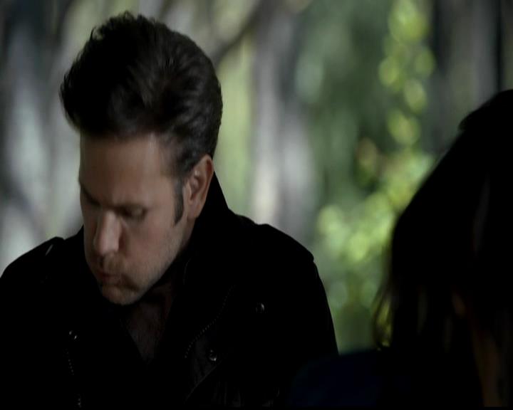 VampireDiariesWorld-dot-org_4x23Graduation0193.jpg