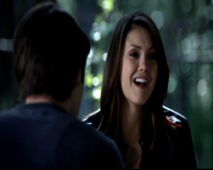 VampireDiariesWorld-dot-org_4x23Graduation0196.jpg