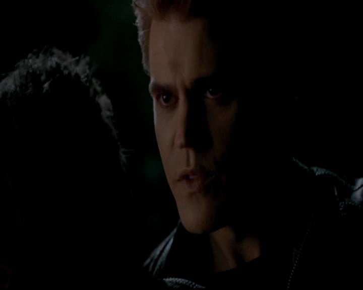 VampireDiariesWorld-dot-org_4x23Graduation2256.jpg