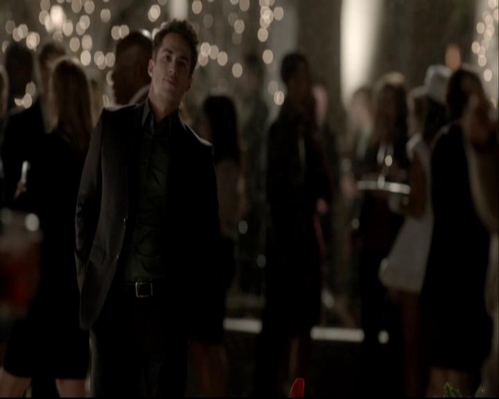 VampireDiariesWorld-dot-org_DeletedScenes-4x09OComeAllYeFaithful0104.jpg