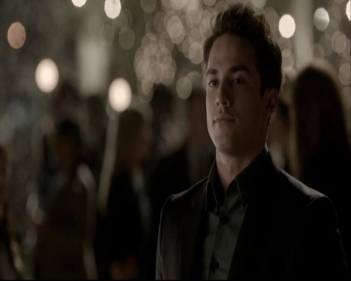 VampireDiariesWorld-dot-org_DeletedScenes-4x09OComeAllYeFaithful0110.jpg