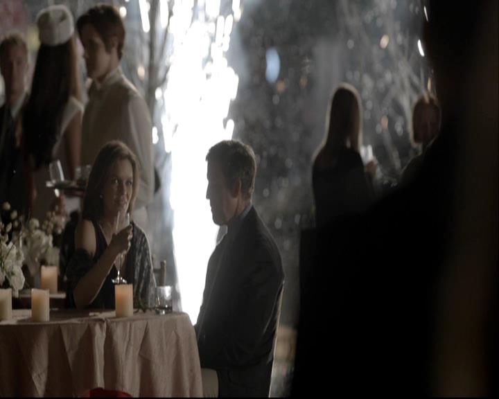 VampireDiariesWorld-dot-org_DeletedScenes-4x09OComeAllYeFaithful0113.jpg