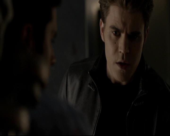 VampireDiariesWorld-dot-org_DeletedScenes-4x22TheWalkingDead0039.jpg