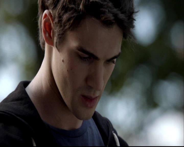 VampireDiariesWorld-dot-org_InkingTheBrotherhoodTheHuntersMark0097.jpg