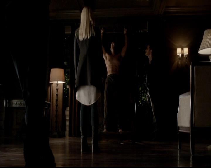 VampireDiariesWorld-dot-org_InkingTheBrotherhoodTheHuntersMark0317.jpg