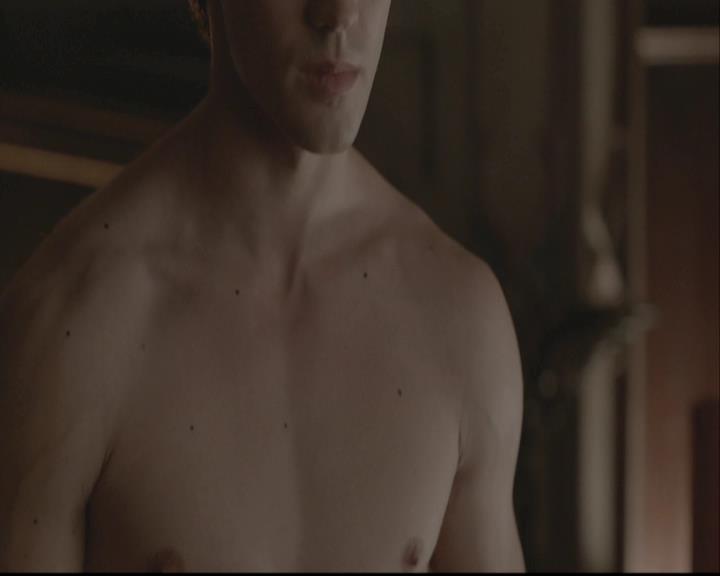 VampireDiariesWorld-dot-org_InkingTheBrotherhoodTheHuntersMark0319.jpg