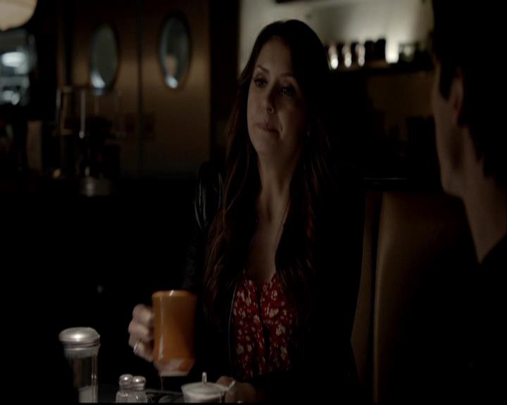 VampireDiariesWorld-dot-org_TheEvolutionOfElenaGilbert0413.jpg