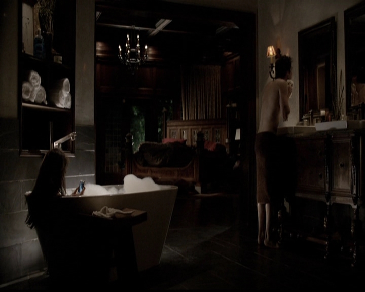 VampireDiariesWorld-dot-org_5x01IKnowWhatYouDidLastSummer0115.jpg