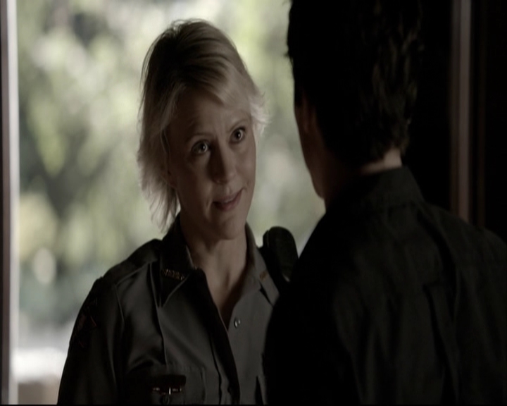 VampireDiariesWorld-dot-org_5x02TrueLies-deletedscenes0056.jpg