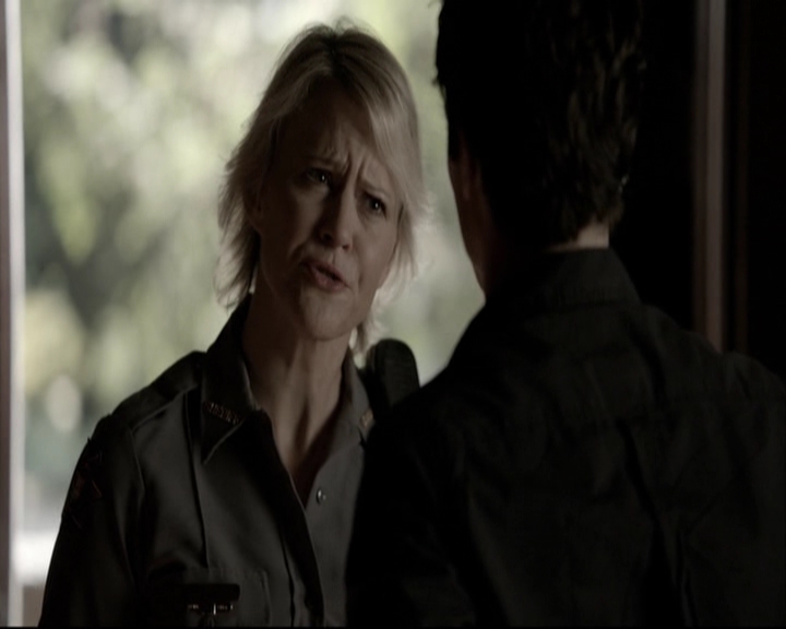 VampireDiariesWorld-dot-org_5x02TrueLies-deletedscenes0060.jpg