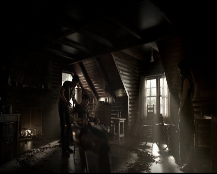 VampireDiariesWorld-dot-org_5x03OriginalSin1749.jpg