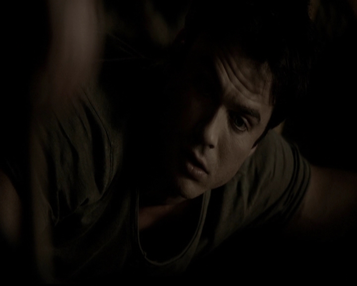 VampireDiariesWorld-dot-org_5x03OriginalSin1868.jpg