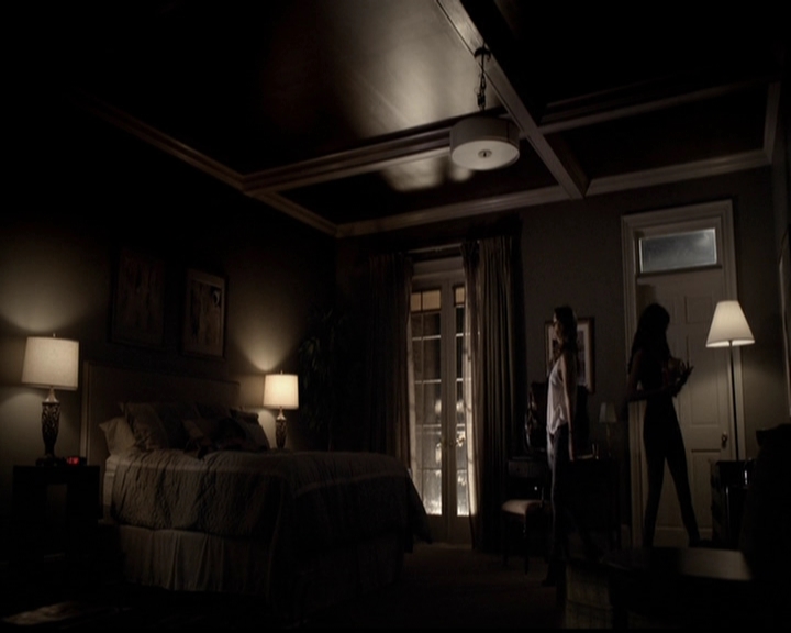 VampireDiariesWorld-dot-org_5x03OriginalSin1918.jpg