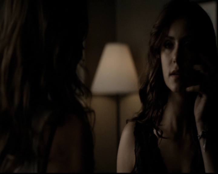 VampireDiariesWorld-dot-org_5x03OriginalSin1984.jpg