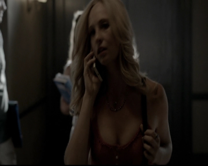 VampireDiariesWorld-dot-org_5x04ForWhomtheBellTolls0120.jpg