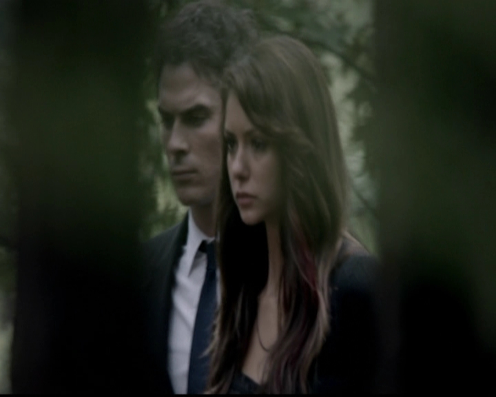 VampireDiariesWorld-dot-org_5x04ForWhomtheBellTolls1917.jpg