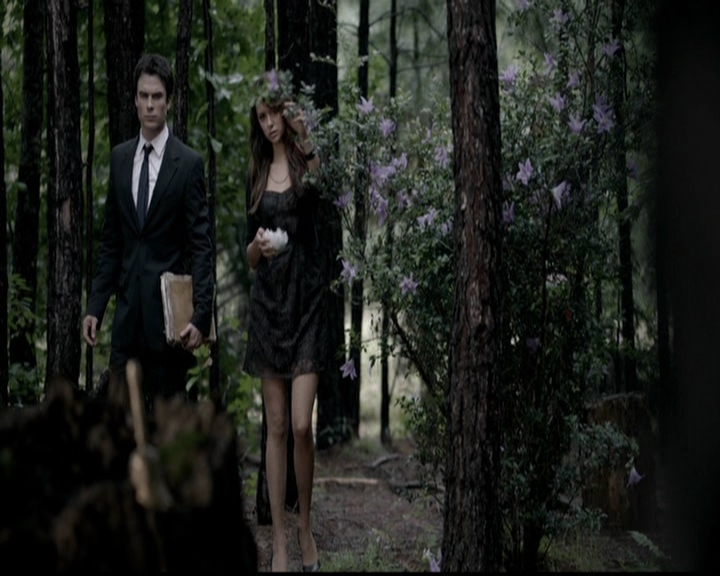 VampireDiariesWorld-dot-org_5x04ForWhomtheBellTolls1920.jpg