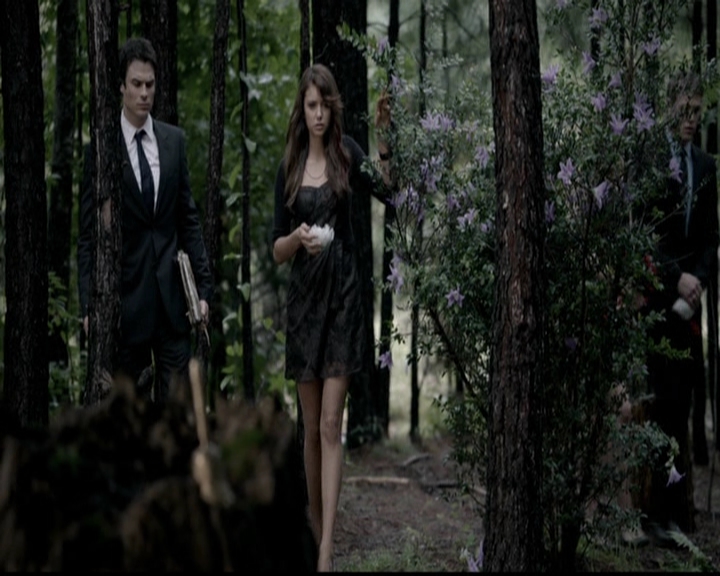 VampireDiariesWorld-dot-org_5x04ForWhomtheBellTolls1921.jpg