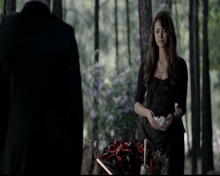 VampireDiariesWorld-dot-org_5x04ForWhomtheBellTolls1967.jpg